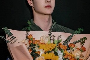 王一博赛车过弯技巧解析：激情与速度的完美结合